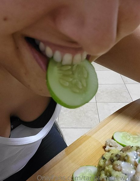 tangentscrew free エロティックモデル 写真