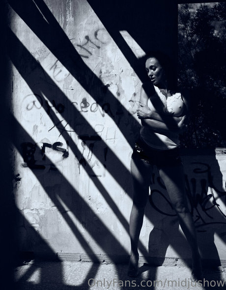 毛深いアジア人オンリーファンズ セクシーxxx 写真