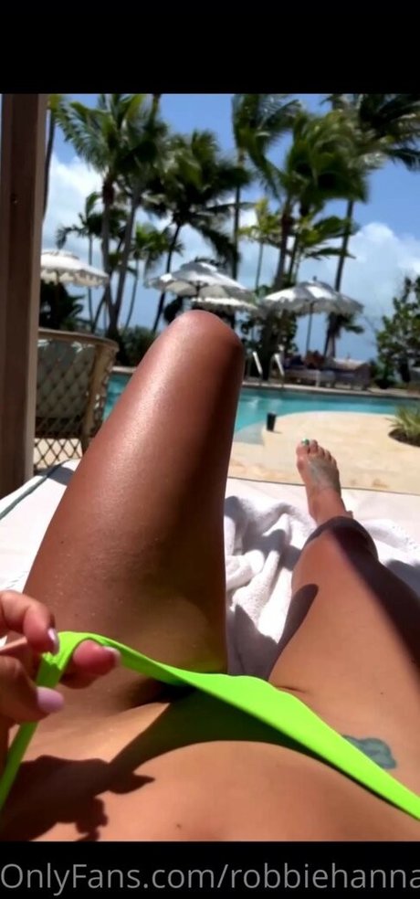 小柄な足オンリーファンズ アート裸 写真