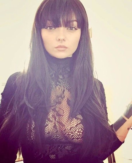 アマチュアファックオンリーファンズ ホットヌード 画像