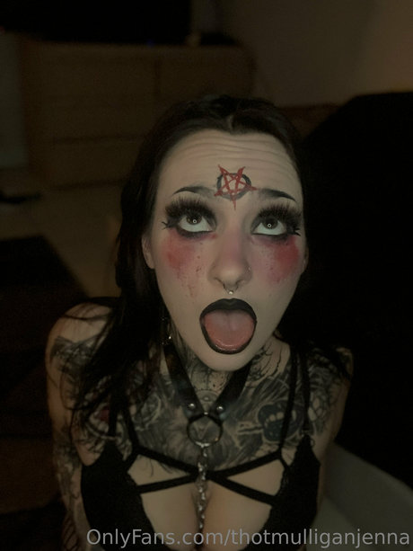 hot mulligan jenna トップモデル 画像