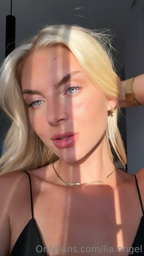 Lia Engel_ スター 画像