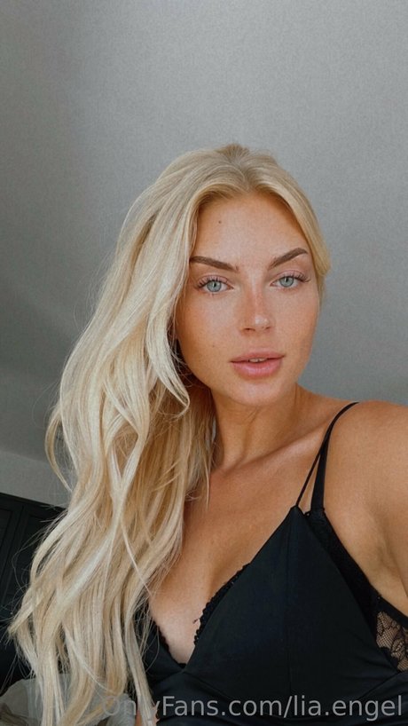 Lia Engel_ HDスター 画像