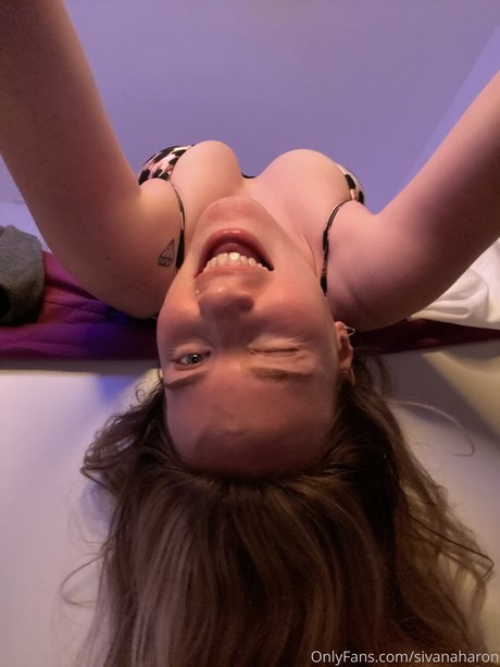 かわいいブロンドのオンリーファンズ セクシーxxx 写真