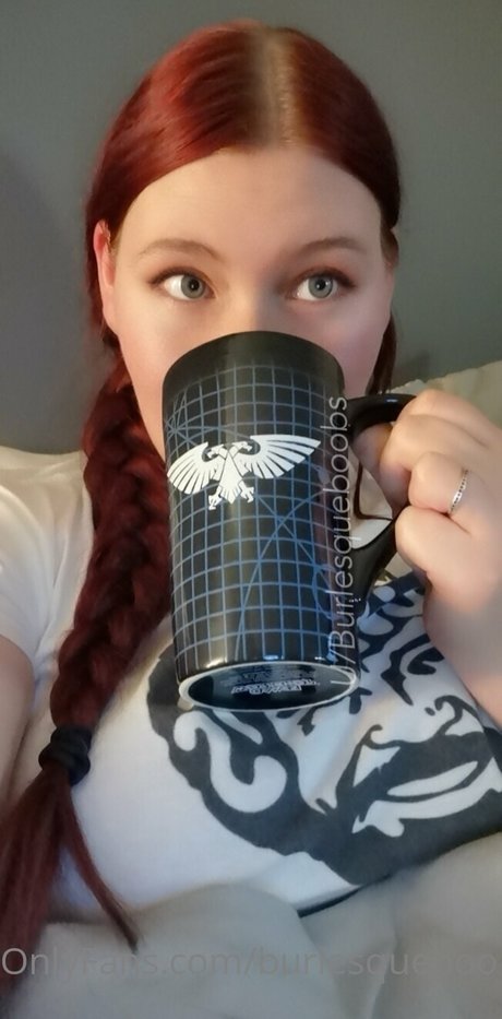 Burlesqueboobs ヌード女優 ギャラリー