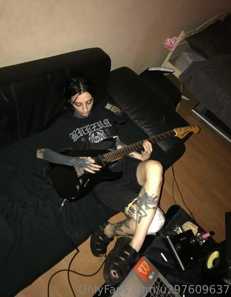 大きなお尻の黒人オンリーファンズ ヌード アーカイブ