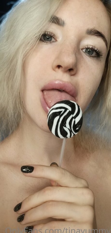 TinaYummy セックスポルノスター 写真