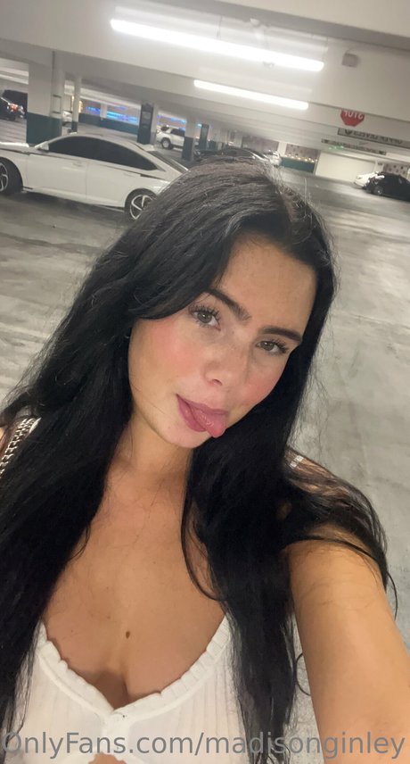 Madison Ginley 最高のポルノスター ギャラリー