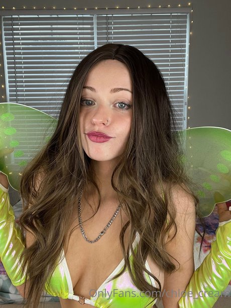 Chloe Cream ポルノモデル 写真