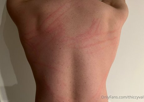 ThiccyVal ヌードモデル ギャラリー