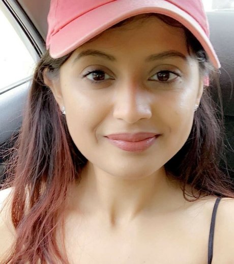 バン・オンリーファンズ ホット 写真