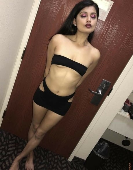 足の動画 オンリーファンズ ホットセクシー 写真