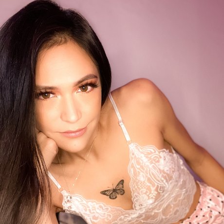 Rainin Falls_ セックスポルノスター 写真