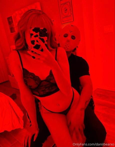 Danielle Pedroza 素敵なスター ギャラリー