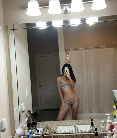 Lilsquirtz ヌードモデル 画像