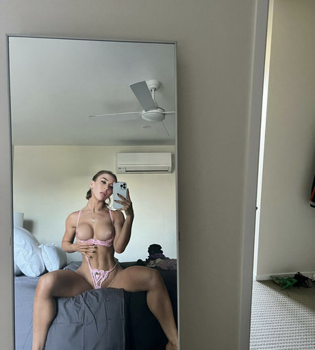 アナル乱交オンリーファンズ えろ 写真