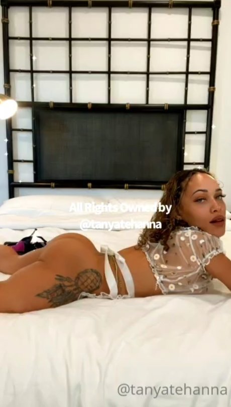 かわいいアナルオンリーファンズ 美しいヌード 写真