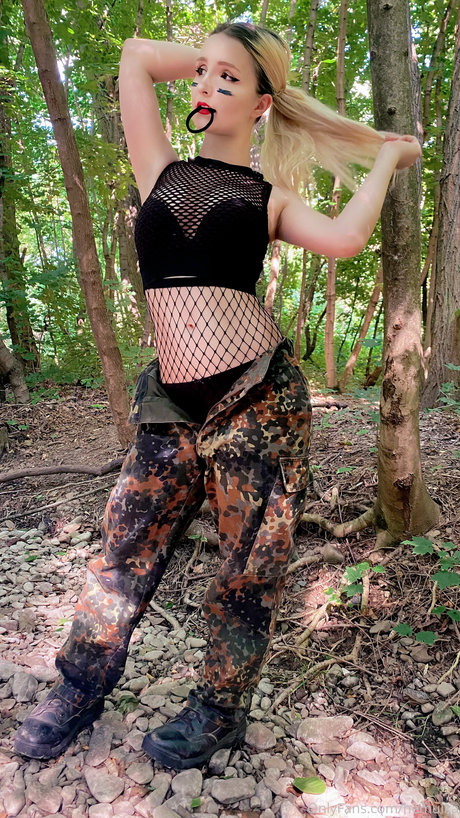 巨乳タトゥーオンリーファンズ アダルト アーカイブ