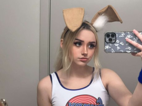 NuMetal Cowgirl エロティックモデル 写真