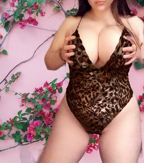 Emmalakes 無料モデル アーカイブ