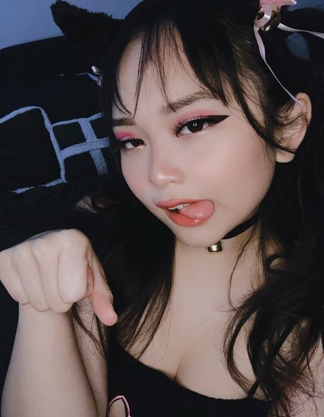 おばあちゃんの熟女オンリーファンズ 美しいヌード 写真