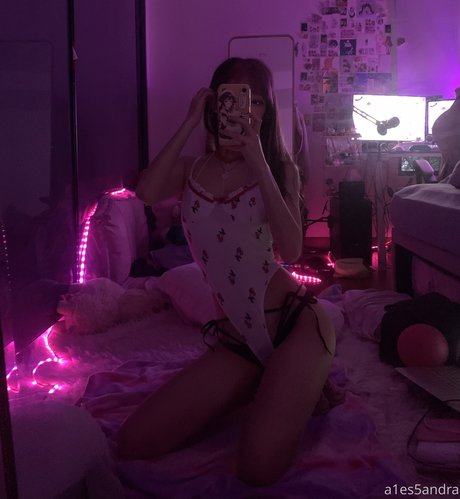 A1es5andra アート女優 ギャラリー