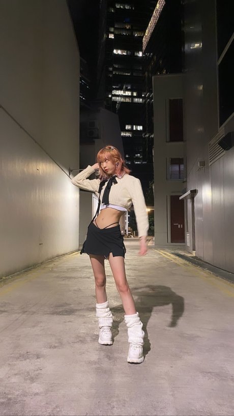 A1es5andra アートスター 画像