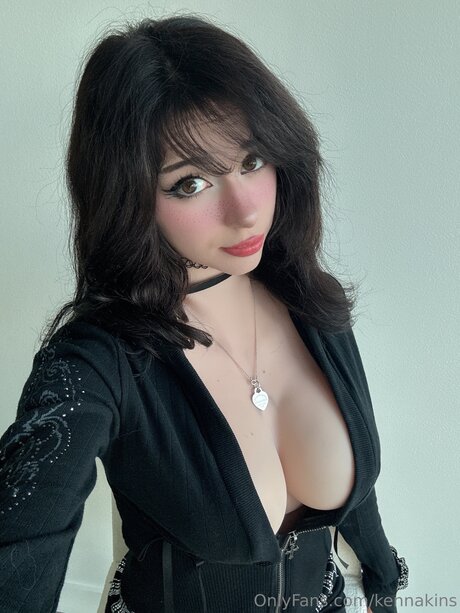 Kennakins ポルノスター 独占 画像