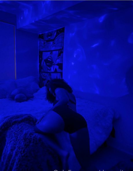 Devenityy アダルトスター ギャラリー