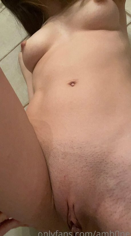 bel0vedbambi プロフィール写真