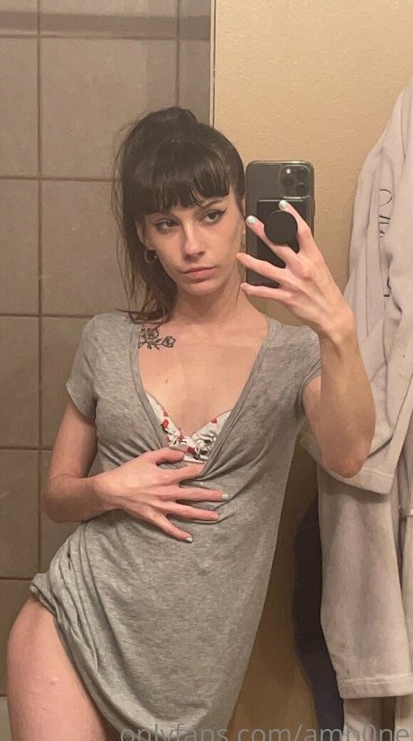 bel0vedbambi 完璧な女優 写真