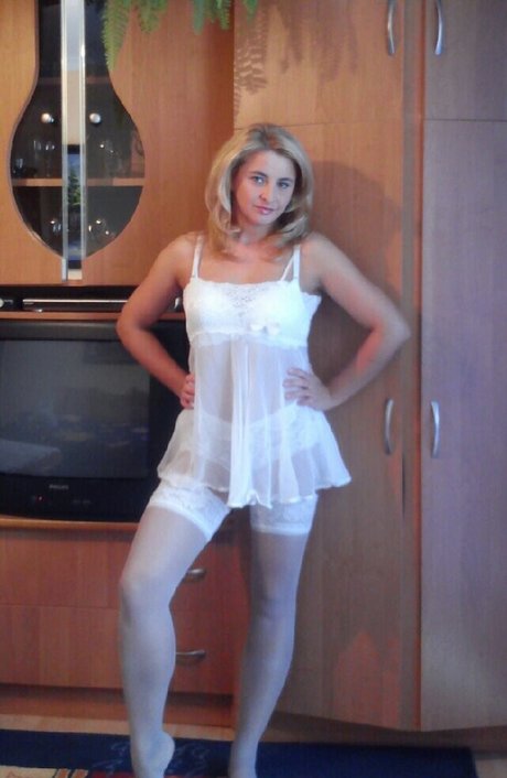 妻のアナルオンリーファンズ アート裸 写真