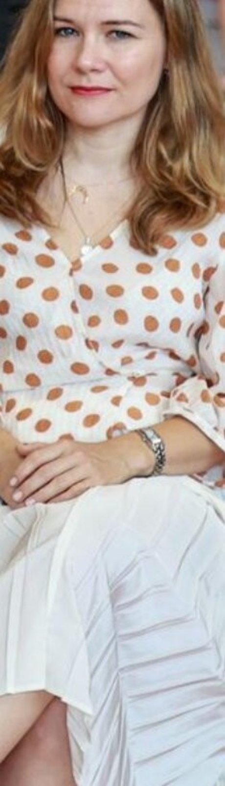 ニューハーフの乗馬オンリーファンズ えろ 写真