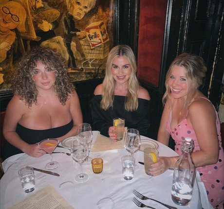 Alex Gervasi ヌードモデル ギャラリー