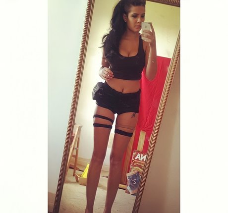 巨乳ランジェリーオンリーファンズ 無料 ギャラリー