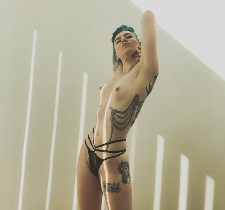 Comicbookgirl19 写真集