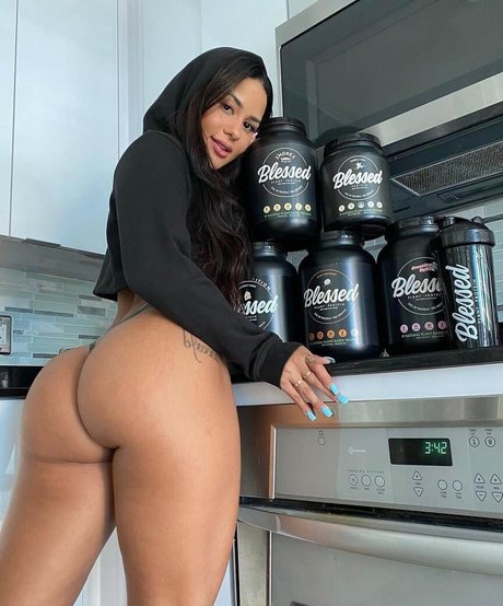 Katya Elise Henry 可愛い女優 画像
