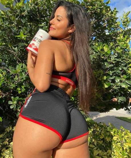 Katya Elise Henry 完璧なモデル アーカイブ