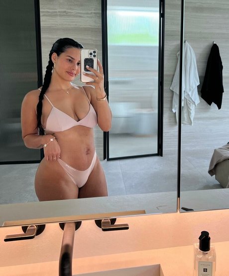 アナルを食べるオンリーファンズ 無料裸 写真