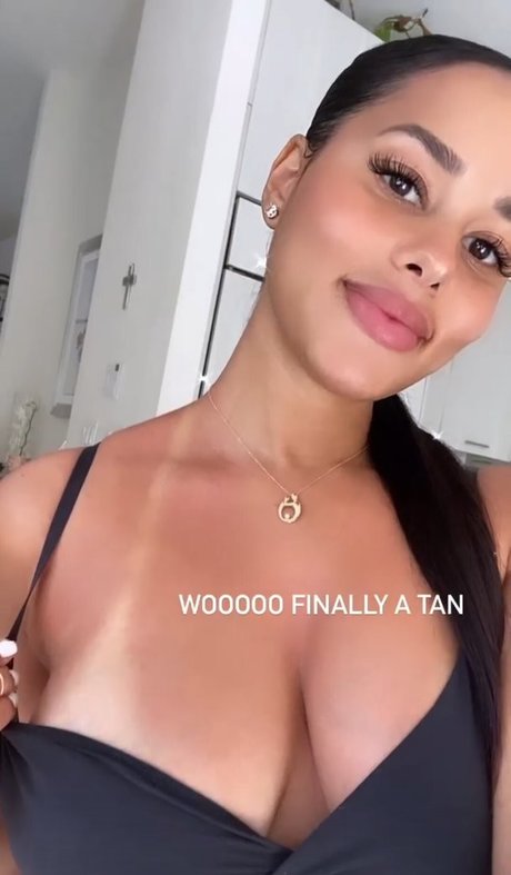 Katya Elise Henry 高品質のポルノスター 画像