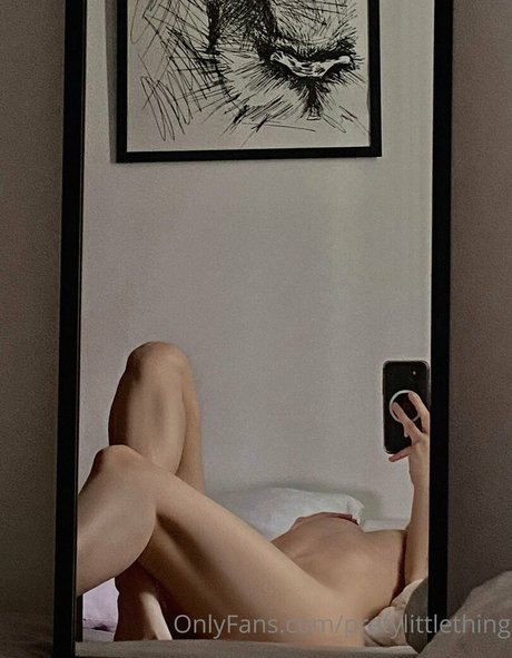 pretylittlething 写真集