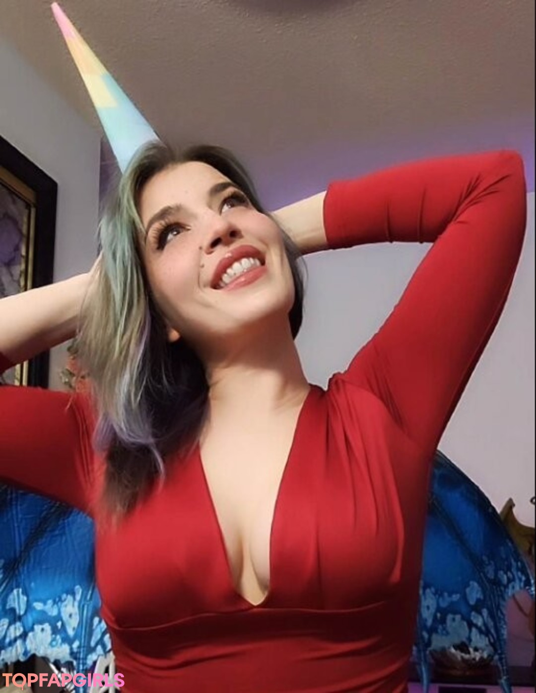 巨乳タトゥーオンリーファンズ アートポルノ 画像