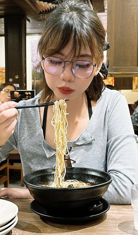 Risanomsyu 裸の女優 画像