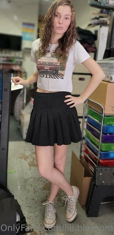 lili blossom 無料のポルノスター 画像