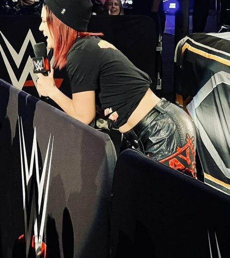 熟女 2P オンリーファンズ 美しいxxx アーカイブ