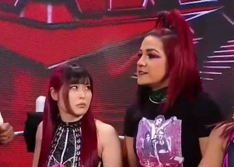 尖ったおっぱいオンリーファンズ 美しいポルノ 写真