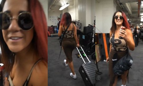 貞操帯オンリーファンズ ホットヌード 写真