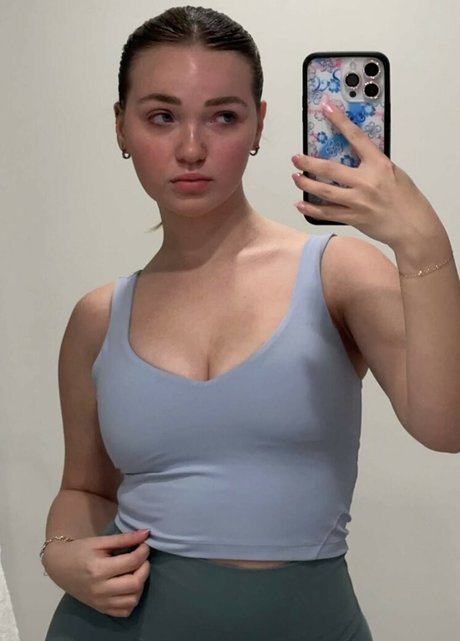 LGBTオンリーファン アートヌード 画像