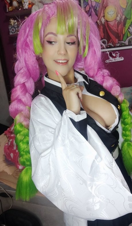 ストリップショー オンリーファンズ 美しいヌード 画像