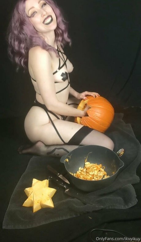 黒人ティーンのプッシーオンリーファンズ ホットヌード 写真